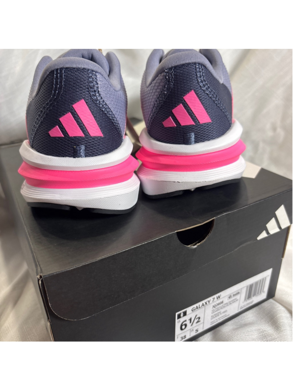 NEW IN BOX Adidas Galaxy 7 W Running Course A Pied sz 6.5 - Picture 5 of 9